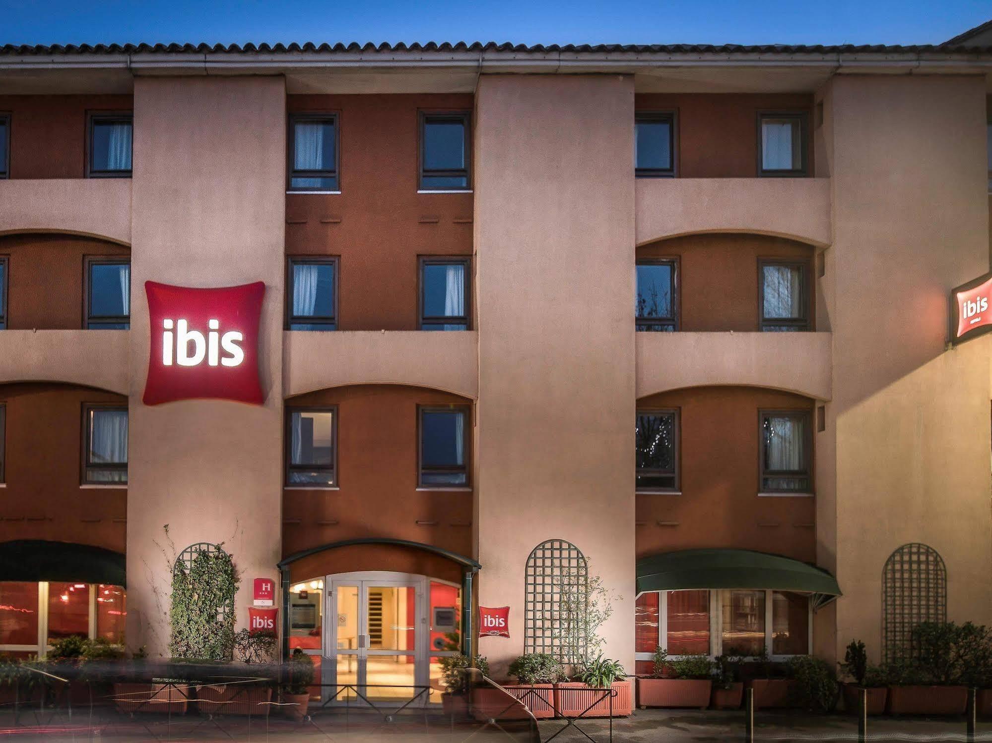 Ibis Carcassonne Centre - La Cite Hotel Buitenkant foto