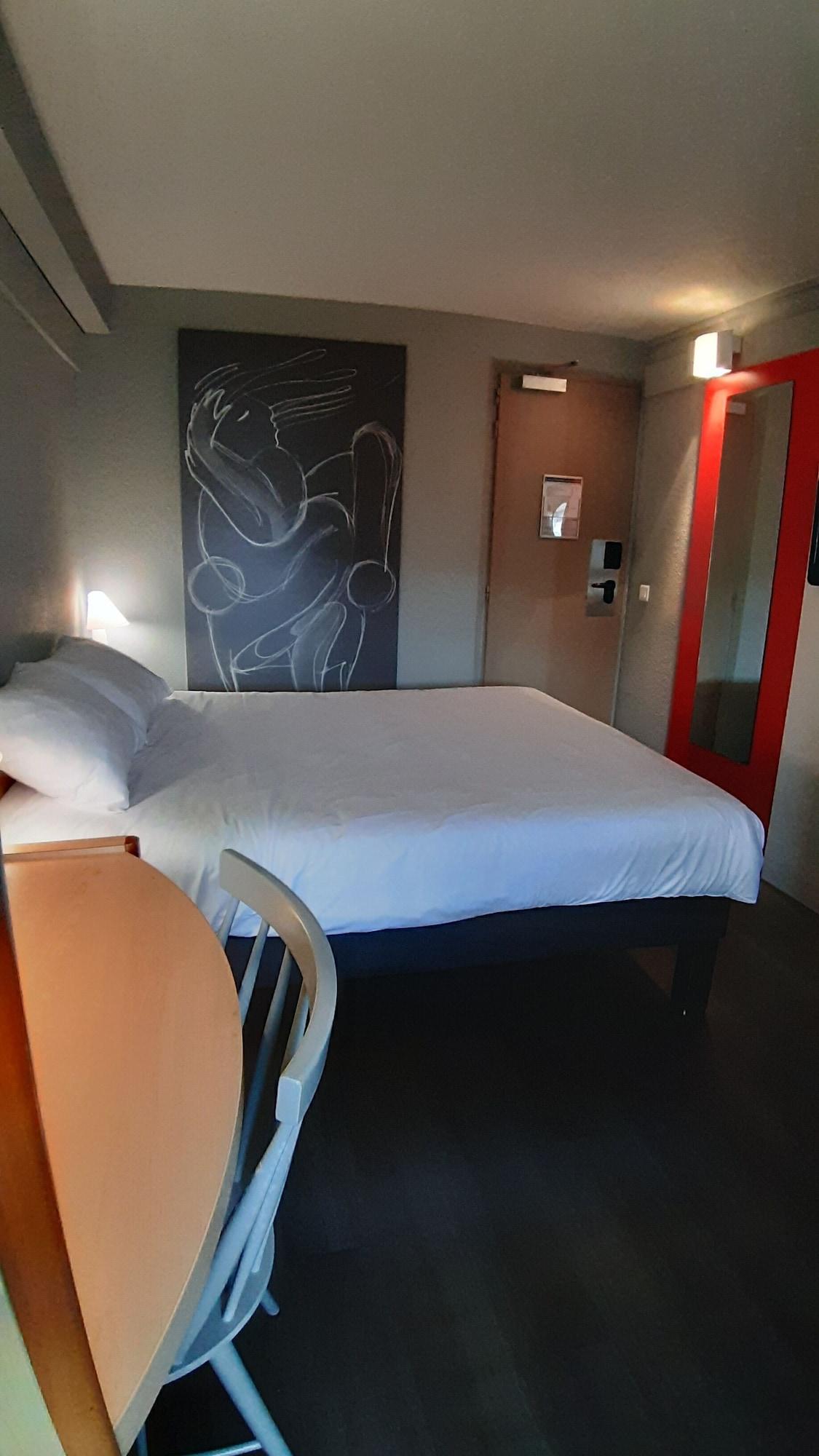 Ibis Carcassonne Centre - La Cite Hotel Buitenkant foto