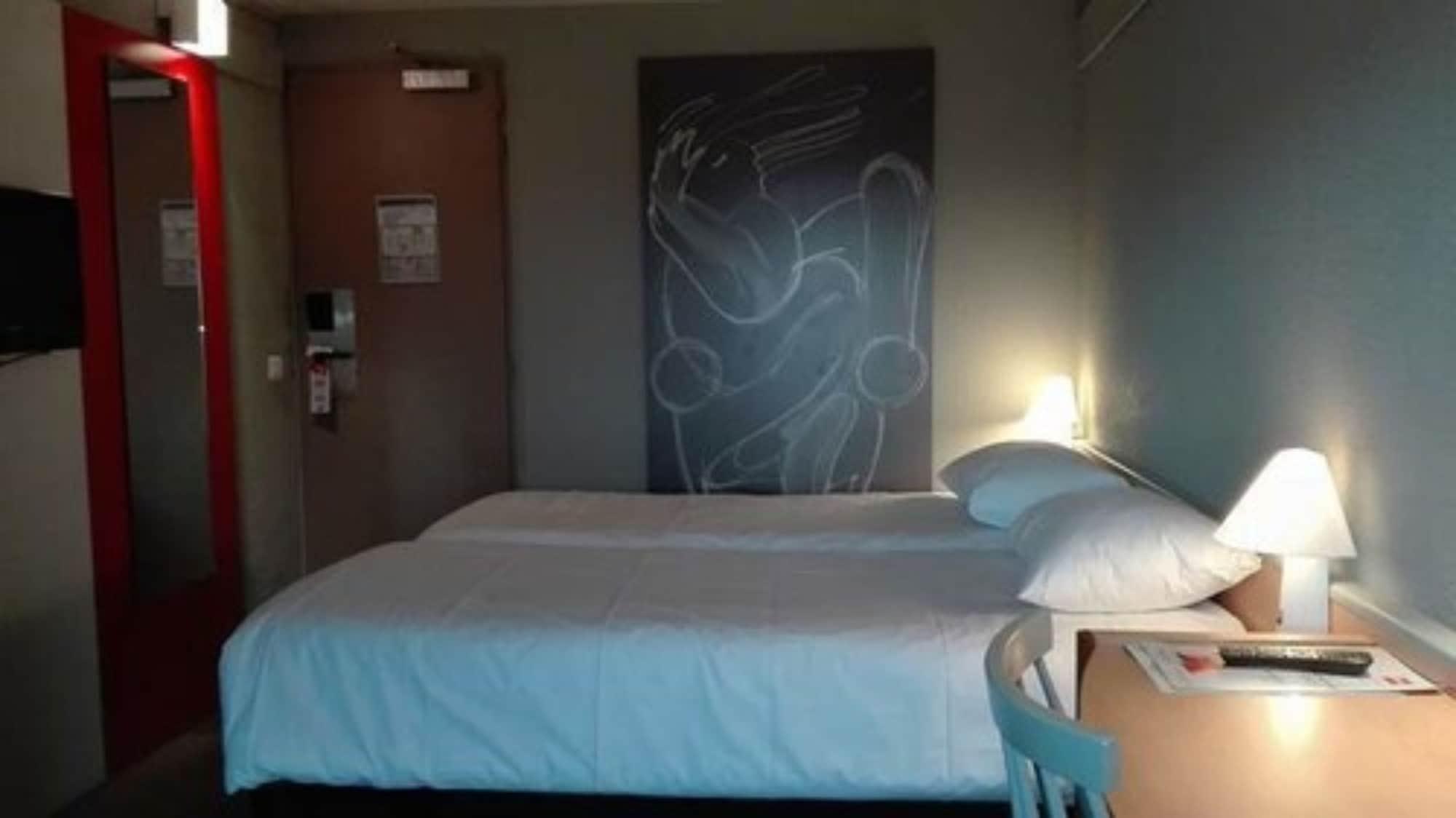 Ibis Carcassonne Centre - La Cite Hotel Buitenkant foto