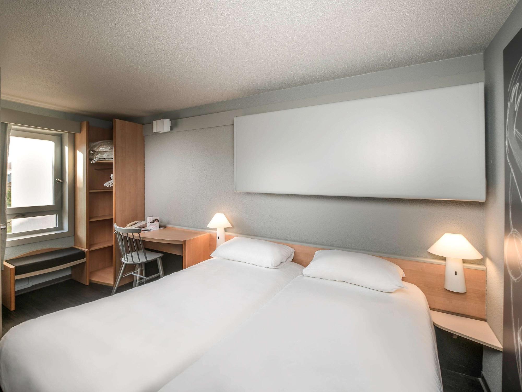 Ibis Carcassonne Centre - La Cite Hotel Buitenkant foto