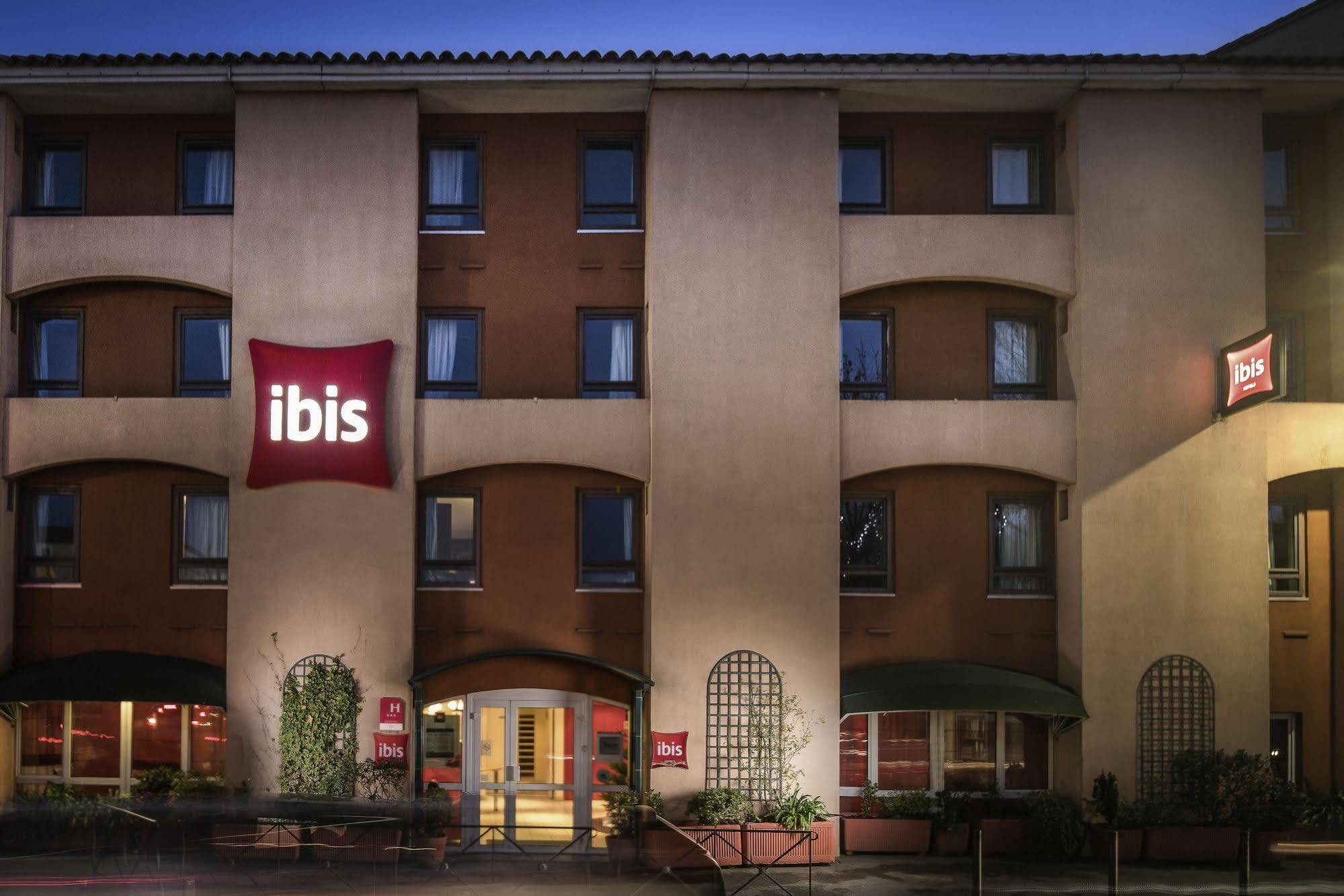 Ibis Carcassonne Centre - La Cite Hotel Buitenkant foto